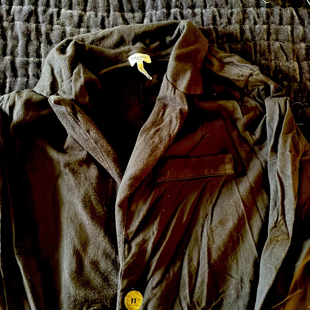 Splendid tshirt jacket, black size small.